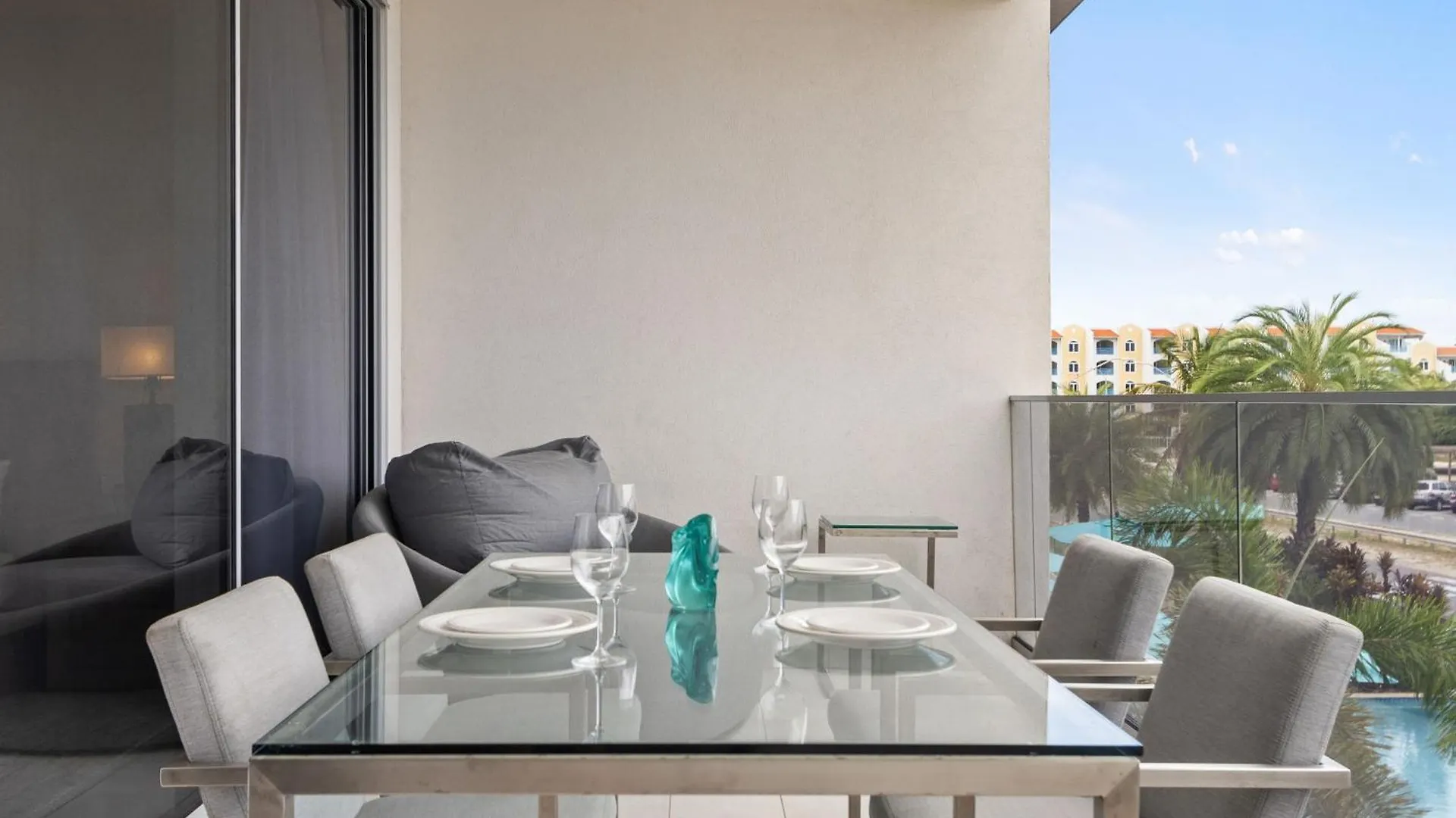 O Condominium Beachfront Residences, By Bocobay Aruba Palm Beach