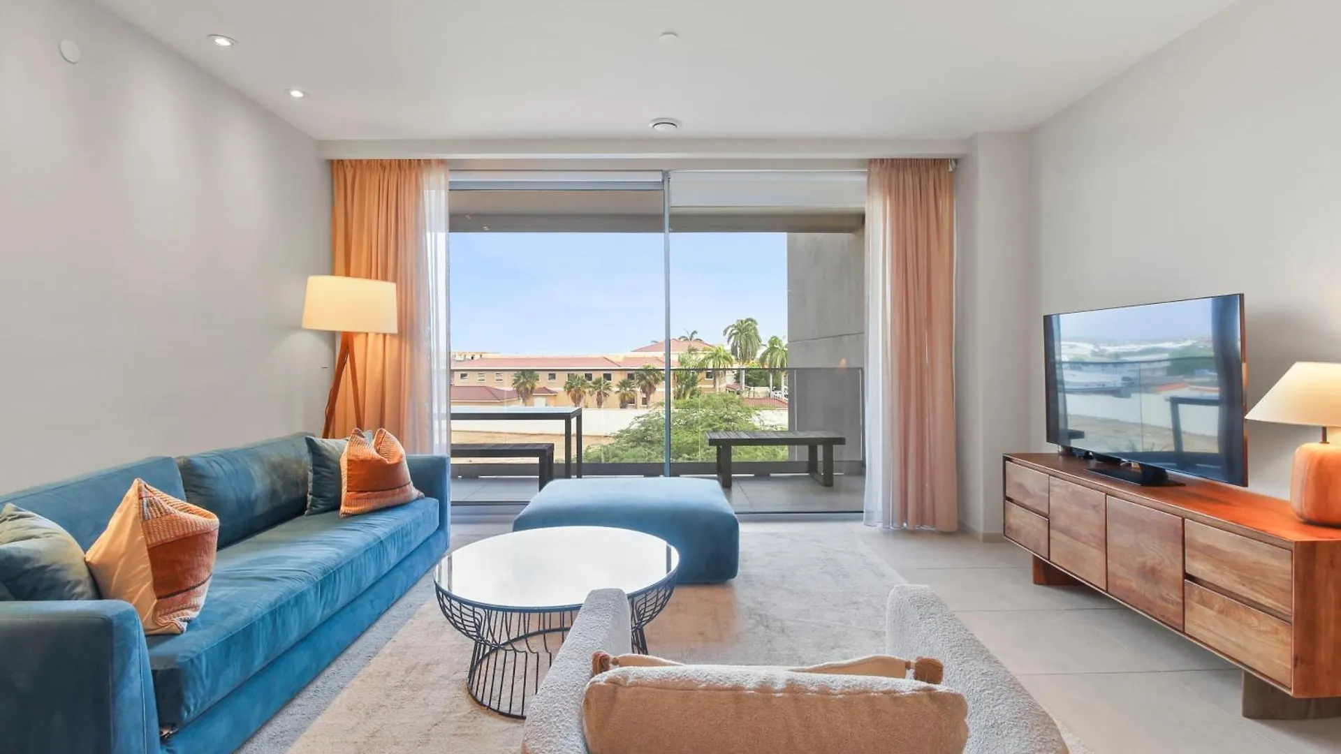 O Condominium Beachfront Residences, By Bocobay Aruba Palm Beach